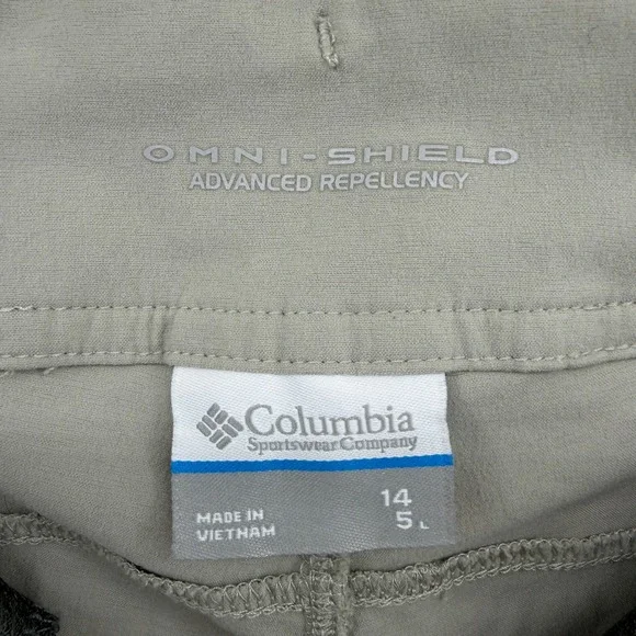 Columbia Women's‎ Outdoor Shorts Khaki Beige Utility Pockets Omni-Shield Size 14 - Picture 7 of 7